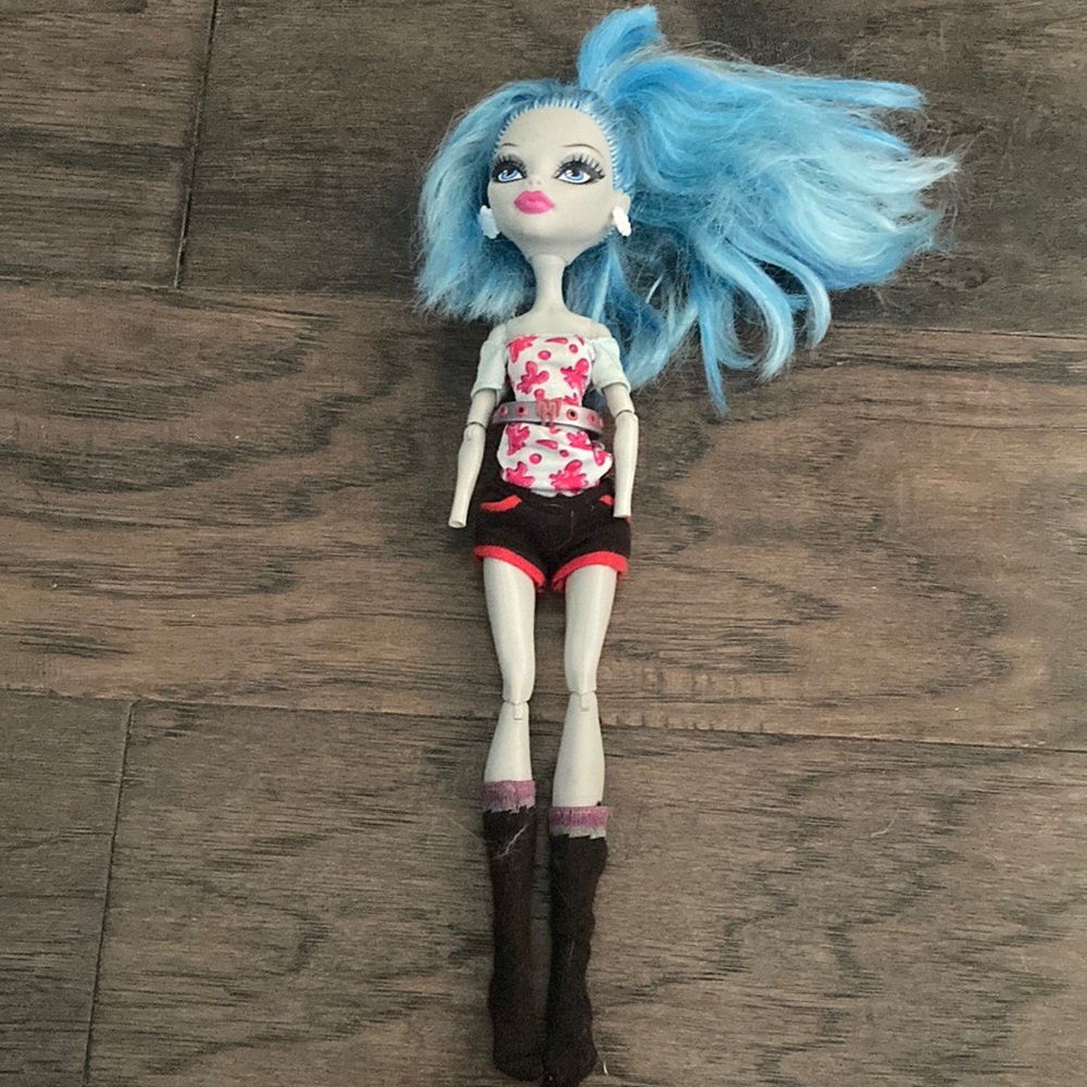 Ghoulia Monster High Doll